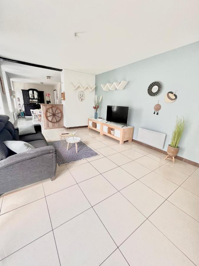 Agreable Maison De Ville Cosy De 122M² + Exterieur Wattrelos Luaran gambar